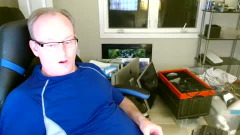 Snapshot of steakman007 chatting on November 18, 3:45 am Steakman online show from November 18, 3:45 am