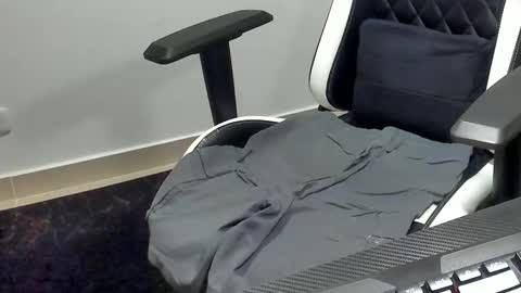 Snapshot of stebankechimba chatting on November 26, 1:28 am Stebankechimba online show from November 26, 1:28 am