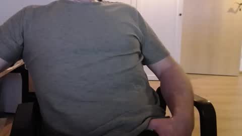 Snapshot of stefan2580 chatting on December 16, 8:31 am Stefan online show from December 16, 8:31 am