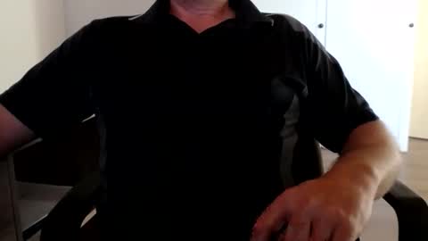 Snapshot of stefan2580 chatting on October 15, 6:57 am Stefan online show from October 15, 6:57 am