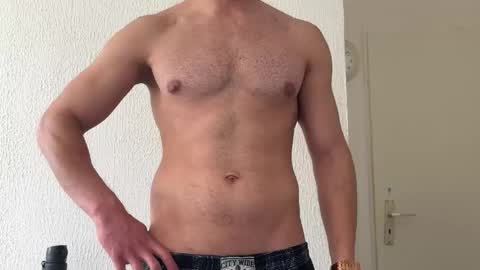 Snapshot of stefan45017 chatting on June 7, 3:49 pm Stefan online show from June 7, 3:49 pm