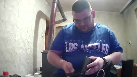 Snapshot of stefan90pt chatting on May 12, 12:35 pm Stefan online show from May 12, 12:35 pm