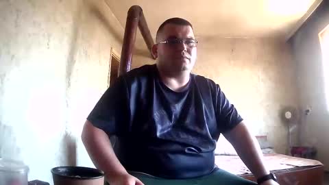 Snapshot of stefan90pt chatting on June 10, 11:42 am Stefan online show from June 10, 11:42 am