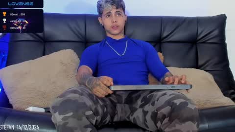 Snapshot of stefan_wonder_ chatting on December 15, 10:15 pm Wonder online show from December 15, 10:15 pm