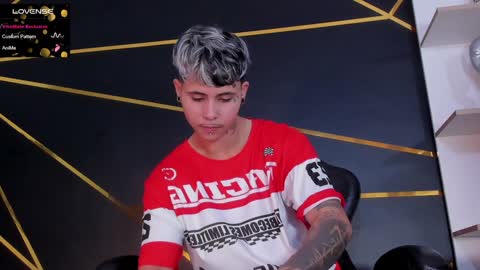 Snapshot of stefan_wonder_ chatting on January 11, 11:02 pm Wonder online show from January 11, 11:02 pm