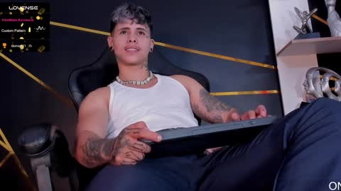 Snapshot of stefan_wonder_ chatting on January 26, 10:24 pm Wonder online show from January 26, 10:24 pm