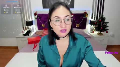 StefanaWinter online show from December 18, 10:32 am