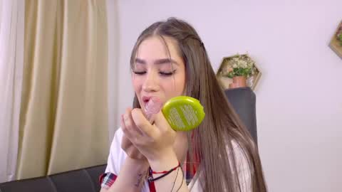 Snapshot of stefannycipriani_ chatting on May 11, 4:04 pm stefannycipriani_ online show from May 11, 4:04 pm