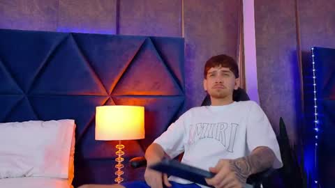 S T E F A N O  online show from May 15, 4:41 am