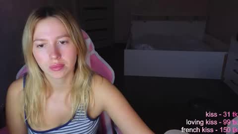 stefany_and_bettany online show from October 23, 2:05 pm