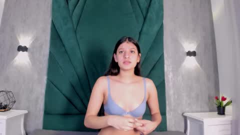 Snapshot of stefany_gonzales_ chatting on December 22, 11:29 am Stefany online show from December 22, 11:29 am