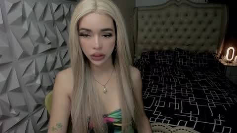 Snapshot of stefanylangkat chatting on July 16, 4:07 am Jane online show from July 16, 4:07 am