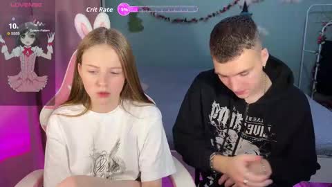 Stefi and Akin online show from November 8, 6:18 pm