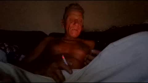 Snapshot of stefy1037 chatting on June 4, 5:46 am stefy1037 online show from June 4, 5:46 am