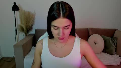 stel1aarttua online show from February 20, 9:31 pm