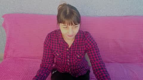 Snapshot of steladream chatting on April 8, 9:20 am Stela online show from April 8, 9:20 am
