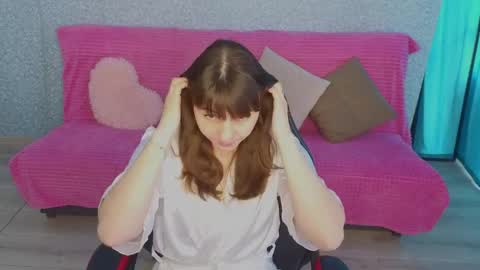 Snapshot of steladream chatting on May 7, 9:36 am Stela online show from May 7, 9:36 am