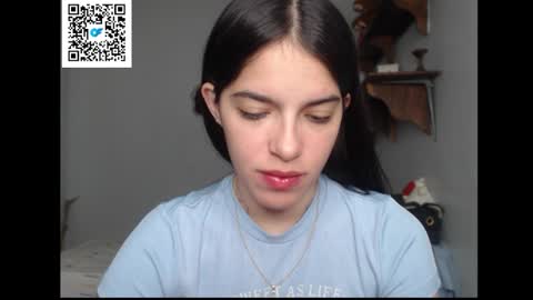 Stella online show from March 6, 9:33 pm