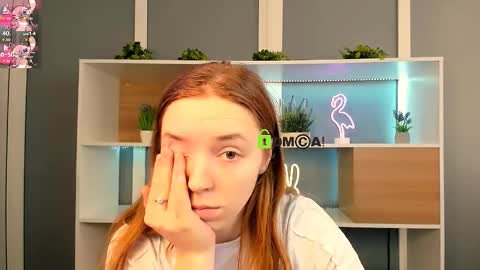 Snapshot of stella_flower chatting on February 1, 6:34 am stella_flower online show from February 1, 6:34 am