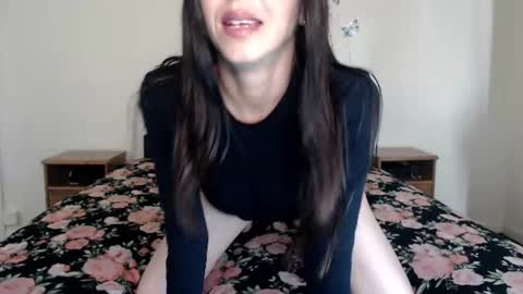 Snapshot of stella_john chatting on July 7, 6:47 am Stella John online show from July 7, 6:47 am