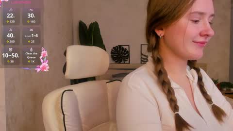 Stella online show from April 14, 8:31 am