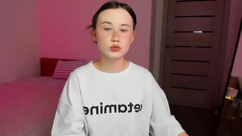 stella_sunny online show from November 2, 12:46 am