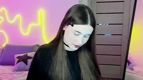 stella_sunny online show from December 5, 6:48 pm