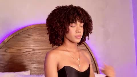 S T E L L A online show from October 17, 11:18 pm