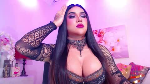 CALL ME STELLA online show from January 13, 7:46 am