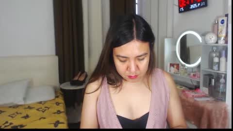 Stella online show from April 11, 4:17 am