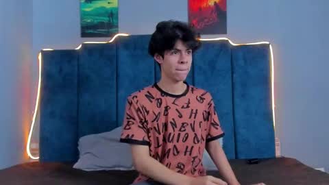 Ethan online show from December 17, 1:17 pm