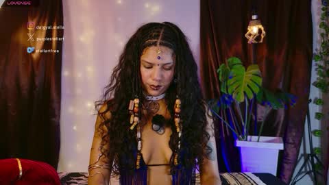 stellart_ online show from April 9, 5:40 am