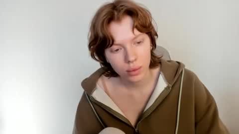 S T E L L A online show from February 2, 9:30 am