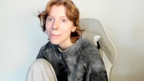 S T E L L A online show from February 28, 8:37 am