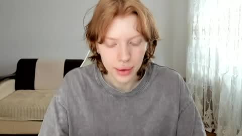 S T E L L A online show from March 29, 9:09 am