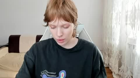 S T E L L A online show from May 24, 11:59 am