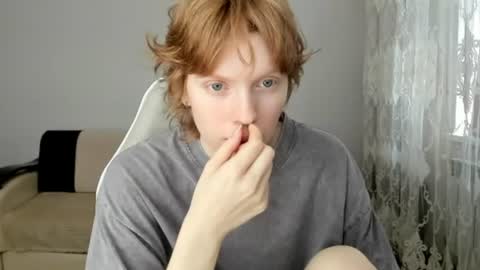 Snapshot of stellaswen chatting on June 10, 9:30 am S T E L L A online show from June 10, 9:30 am