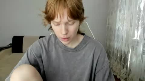 Snapshot of stellaswen chatting on July 2, 9:48 am S T E L L A online show from July 2, 9:48 am