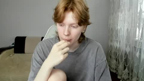 Snapshot of stellaswen chatting on July 10, 11:02 am S T E L L A online show from July 10, 11:02 am