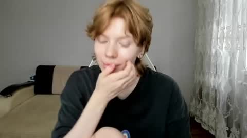 Snapshot of stellaswen chatting on July 18, 10:08 am S T E L L A online show from July 18, 10:08 am