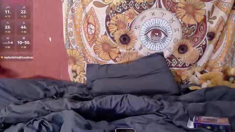 Snapshot of steph_fossst chatting on October 19, 12:33 am Stephanie 3 online show from October 19, 12:33 am
