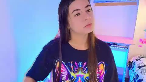 Snapshot of stepha_sweet chatting on July 11, 3:20 am Emma online show from July 11, 3:20 am