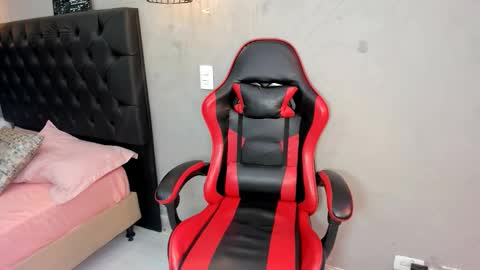 Stephane Rouss online show from December 22, 6:16 pm