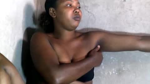 Snapshot of stephanie172 chatting on November 7, 6:35 am stephanie172 online show from November 7, 6:35 am