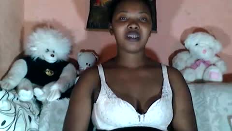 Snapshot of stephanie172 chatting on February 2, 5:00 pm stephanie172 online show from February 2, 5:00 pm