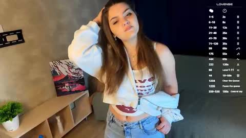 Steph online show from October 19, 1:39 am