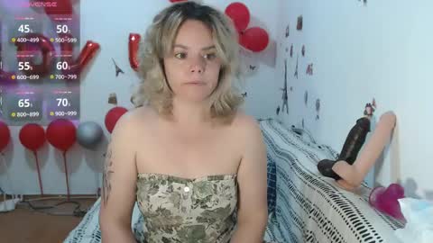 Stephanie   online show from April 7, 9:54 am