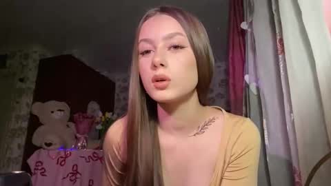 Stephani online show from March 9, 3:16 pm