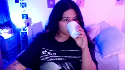 Stephanie  online show from December 5, 4:20 am