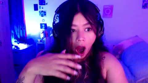 Stephanie  online show from December 6, 4:14 am